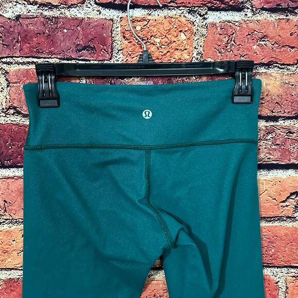 Lululemon full through leggings size 4 - Picture 5 of 11